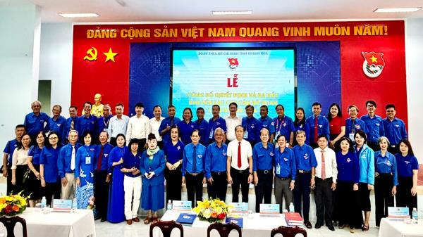 LỄ CÔNG BỐ QUYẾT ĐỊNH VÀ RA MẮT BAN LIÊN LẠC CỰU CÁN BỘ ĐOÀN THANH NIÊN TỈNH KHÁNH HÒA