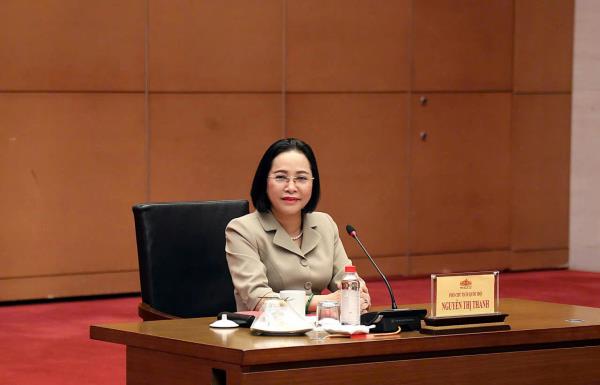 PHÓ CHỦ TỊCH QUỐC HỘI NGUYỄN THỊ THANH TIẾP ĐOÀN BAN LL CỰU CÁN BỘ ĐOÀN PHÍA NAM ĐẾN THĂM NHÀ QUỐC HỘI