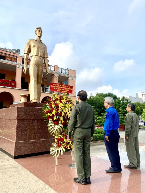 XÚC ĐỘNG BUỔI GẶP MẶT “TỰ HÀO TUỔI 20”.
