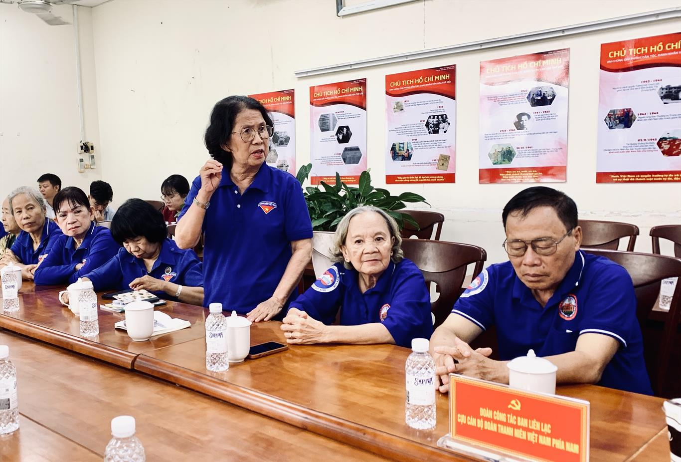 BAN LIÊN LẠC CỰU CÁN BỘ ĐOÀN PHÍA NAM KHẢO SÁT VIỆC VẬN HÀNH CHÍNH QUYỀN 2 CẤP TẠI PHƯỜNG AN HỘI TÂY. BAN LIÊN LẠC CỰU CÁN BỘ ĐOÀN PHÍA NAM KHẢO SÁT VIỆC VẬN HÀNH CHÍNH QUYỀN 2 CẤP TẠI PHƯỜNG AN HỘI TÂY.